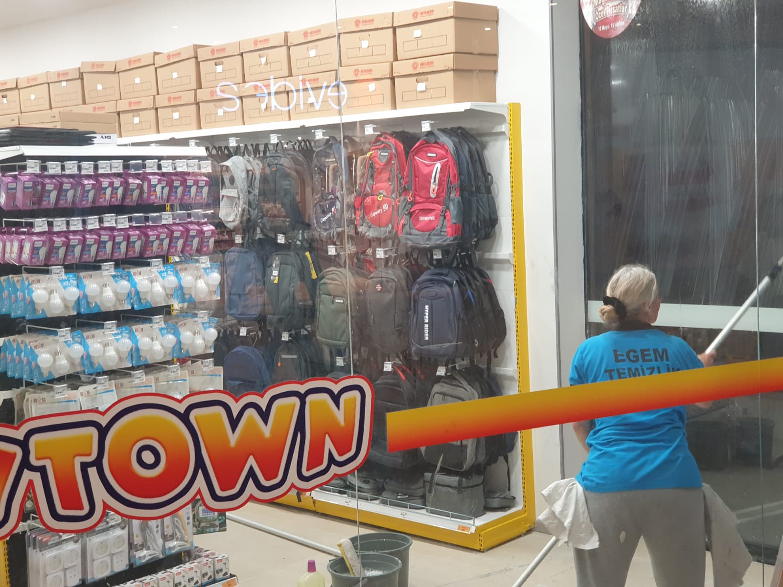 Menemen İş Yeri Temizleme